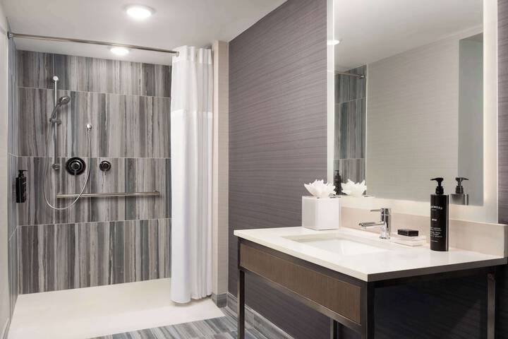 Bathroom shower
