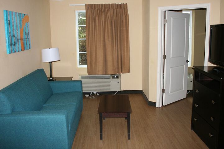 Room 11 of 71