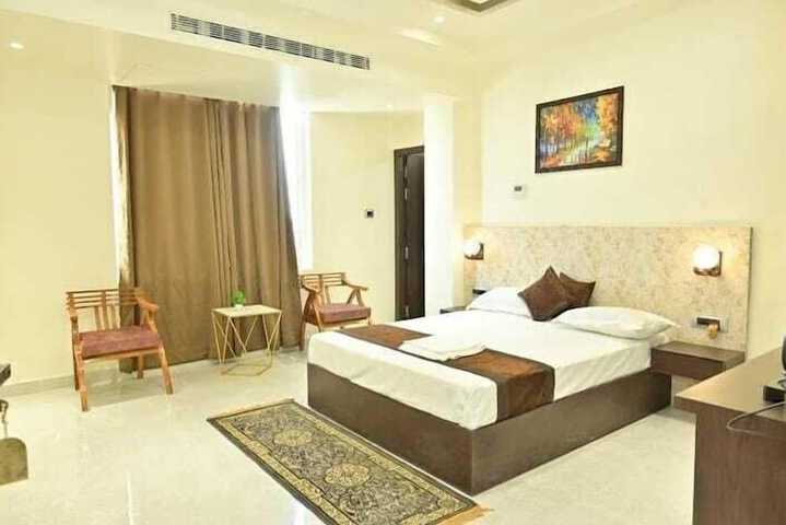 Room 14 of 17