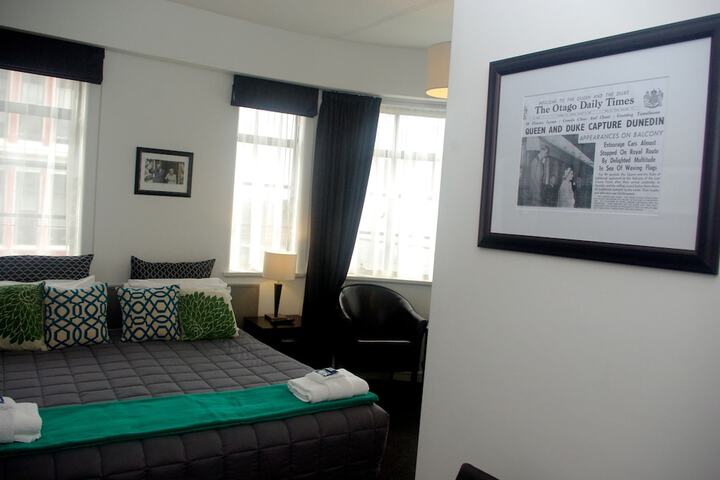 Room 8 of 48