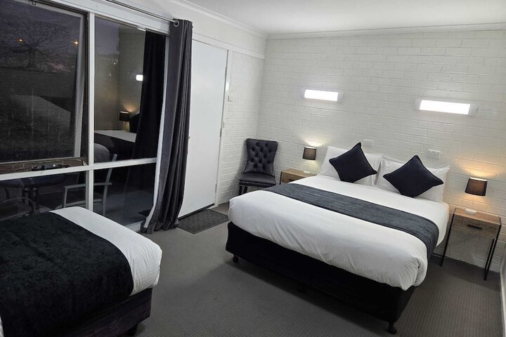 Room 15 of 30