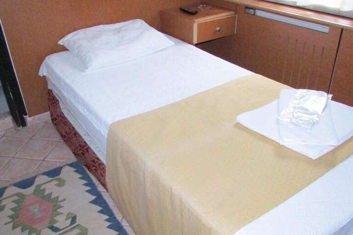 Room 16 of 72