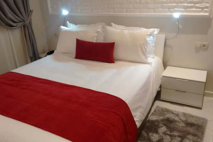 Room 6 of 20