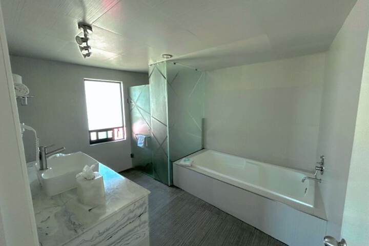 Clean Restrooms