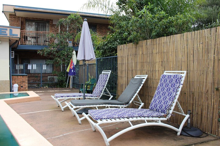 Sundeck 66 of 74
