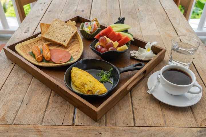 Breakfast/Coffee Service 60 of 70