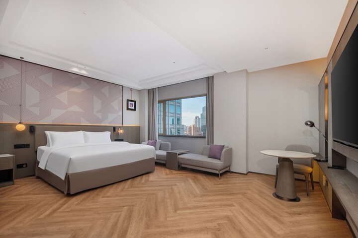Room 27 of 115