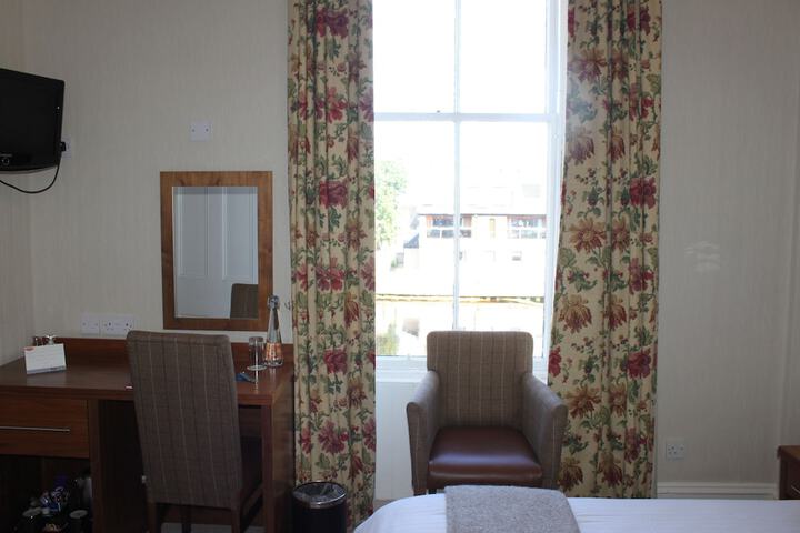 Room 16 of 88