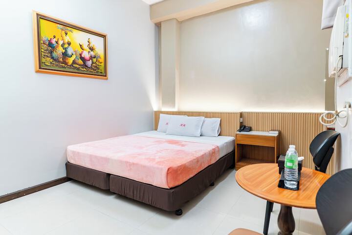 Room 5 of 21