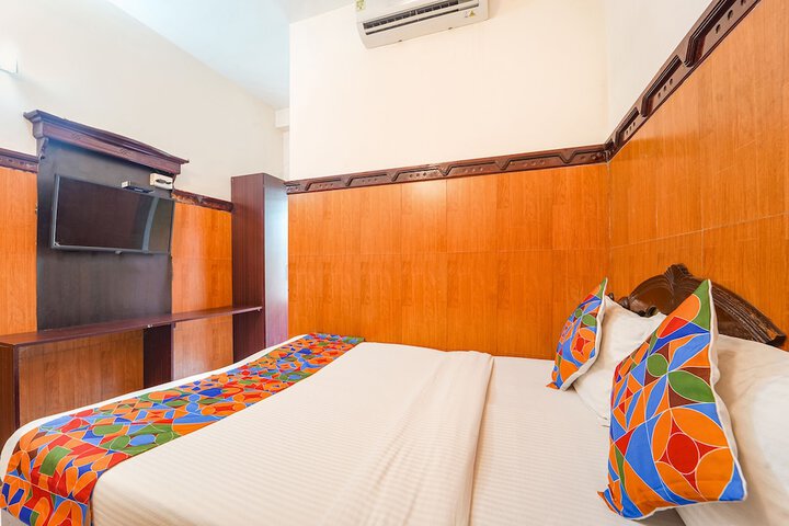 Room 11 of 22