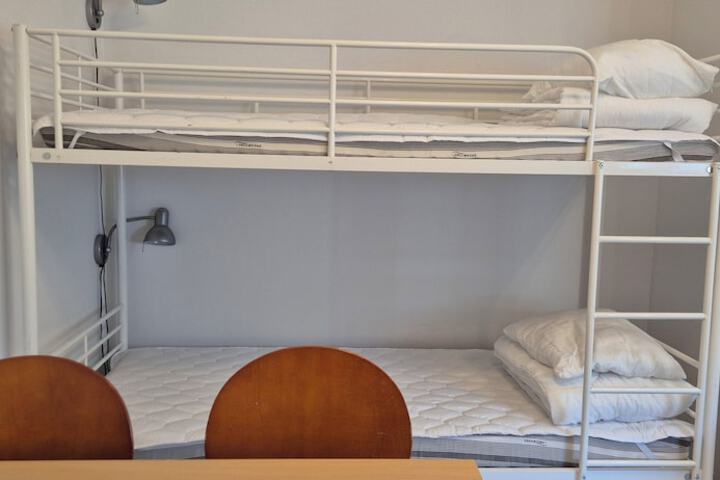Room 25 of 68