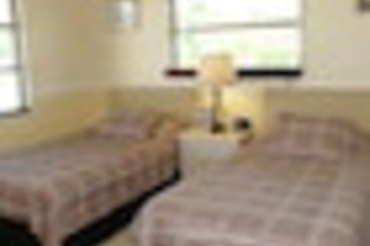 Room 11 of 75