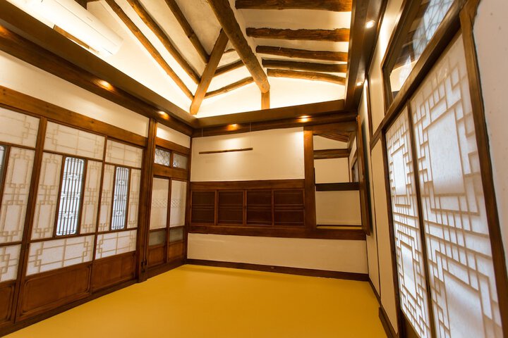 Room 7 of 62