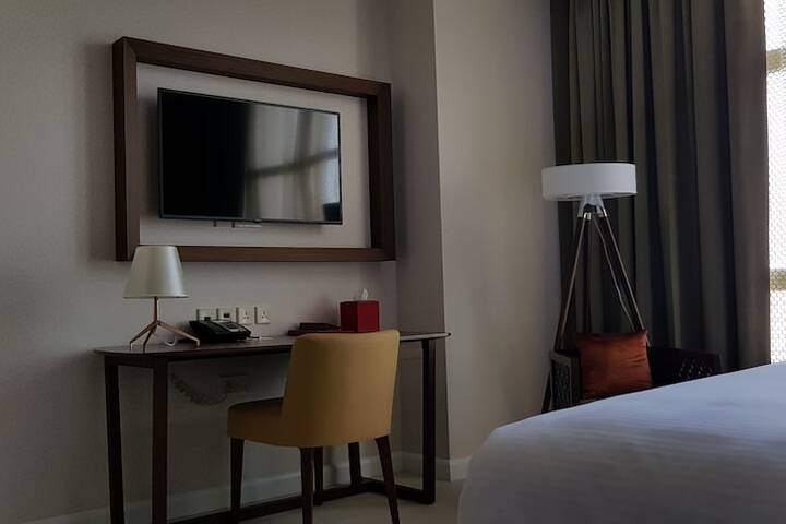 Room 4 of 36