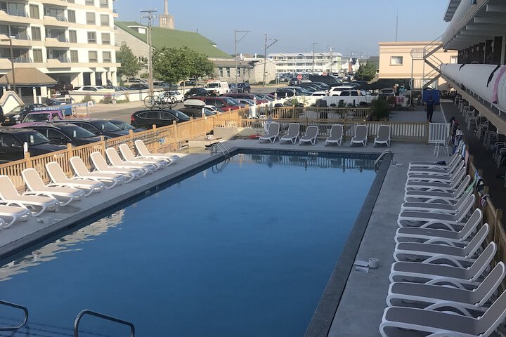 Pool Hotel