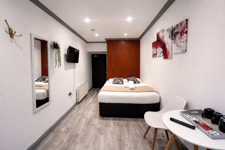Room 49 of 85