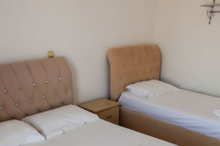 Room 9 of 66
