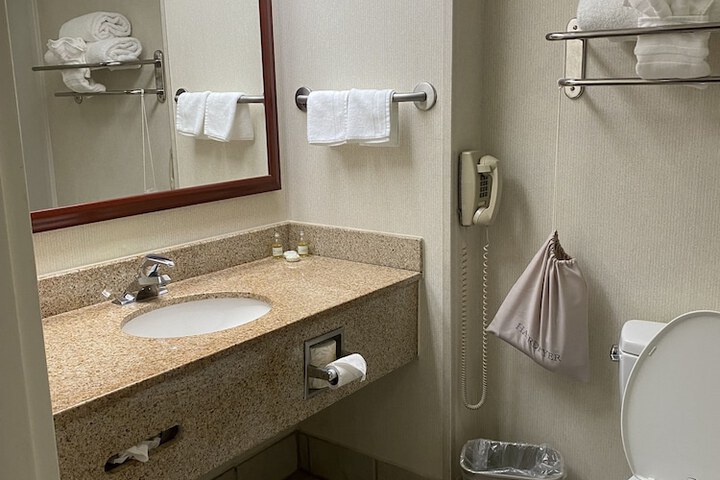 Deluxe Studio 2 Queen Beds Kitchenette (6 of 10)
