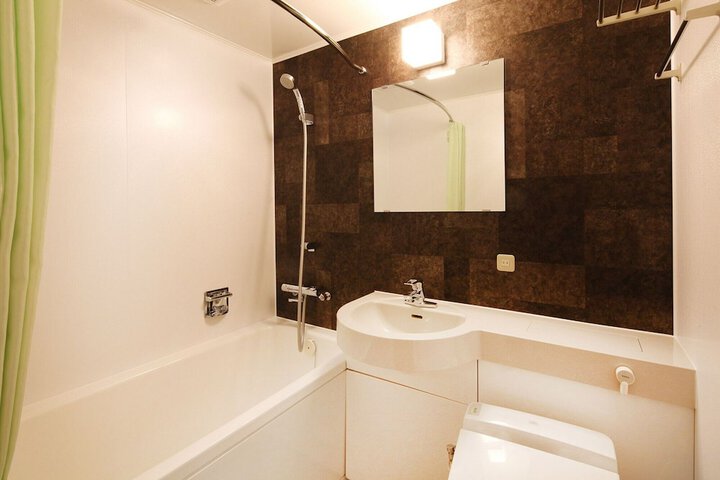Clean Restrooms