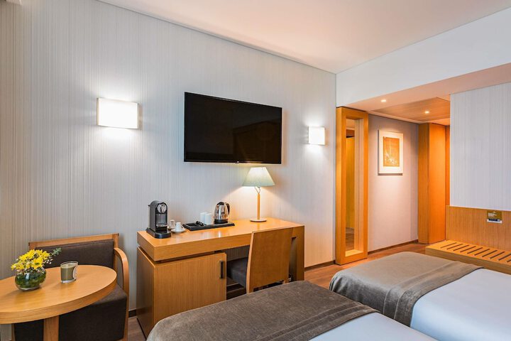 Room 19 of 57