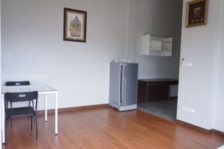 Room 29 of 42