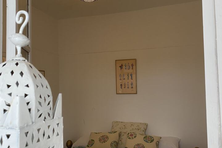 Room 44 of 155