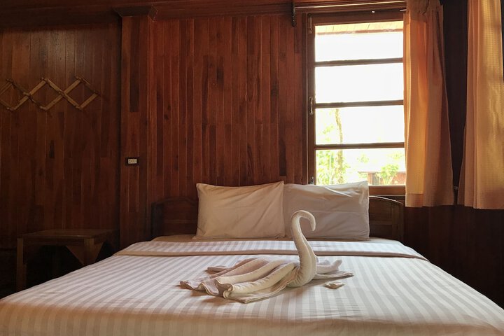 Room 12 of 18