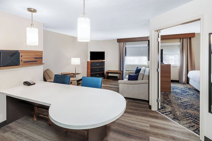 Room 21 of 50