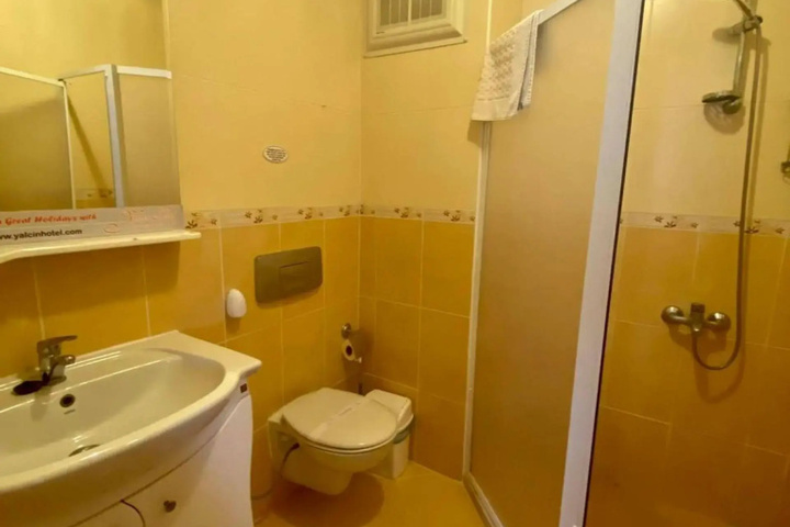 Room 9 of 21