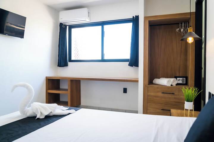 Room 16 of 80