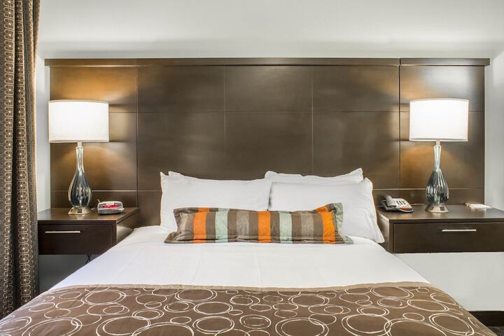Room 5 of 42