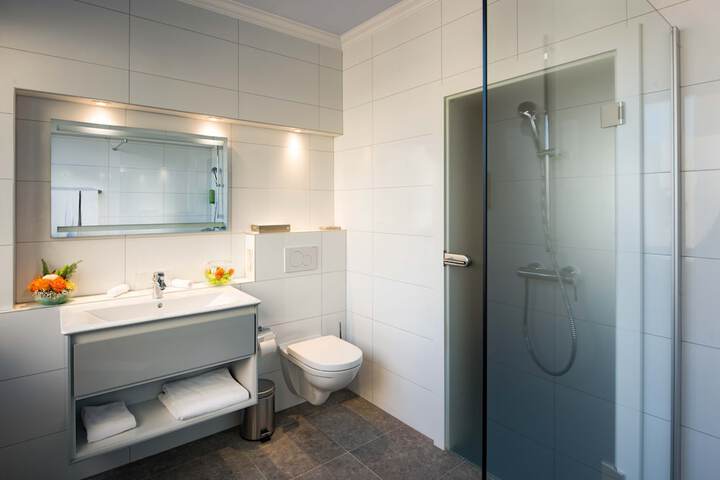 Clean Restrooms