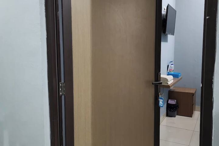 Room 27 of 59