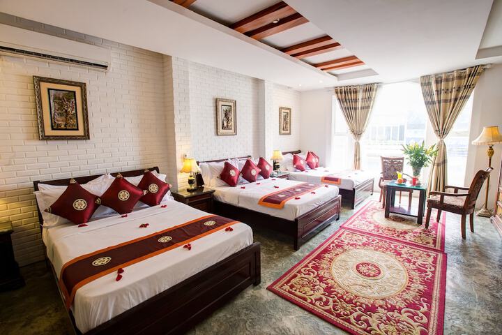 Room 20 of 49