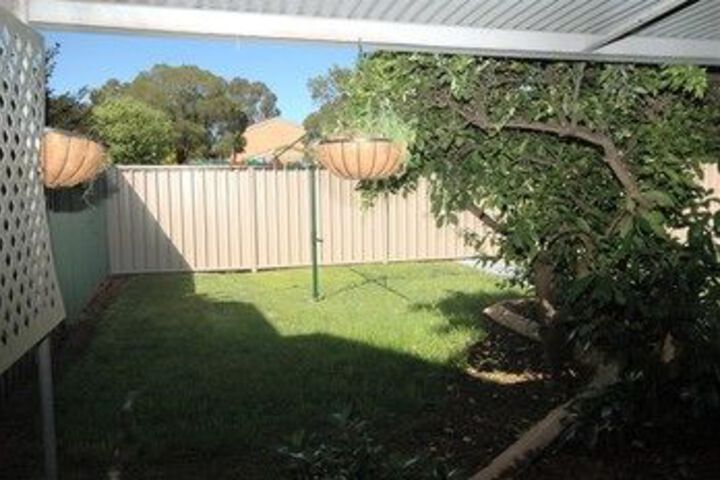 Hotel Exterior 5 of 22