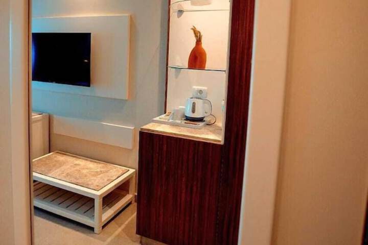 Room 19 of 140