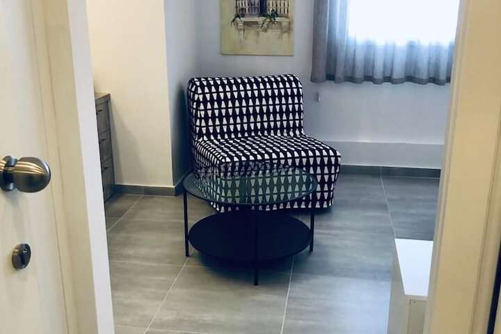 Room 56 of 99