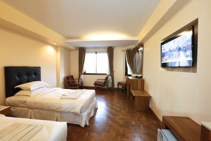 Room 5 of 72