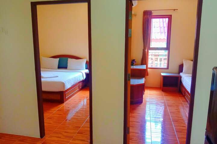 Room 14 of 64