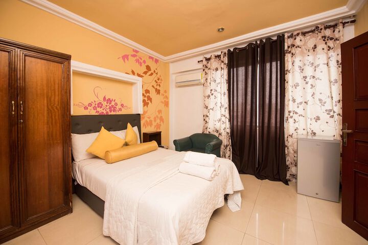 Room 18 of 51