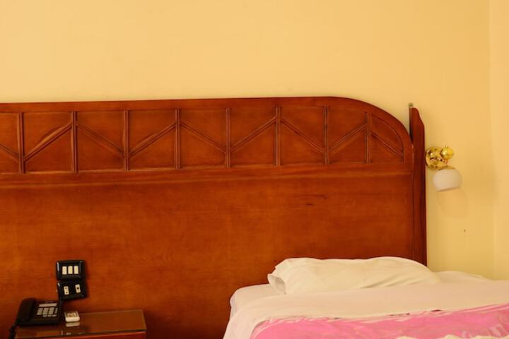 Room 2 of 5