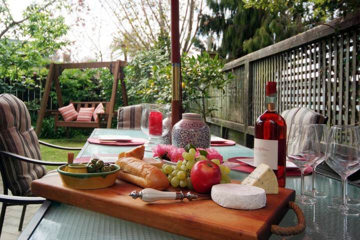 Dining Photos