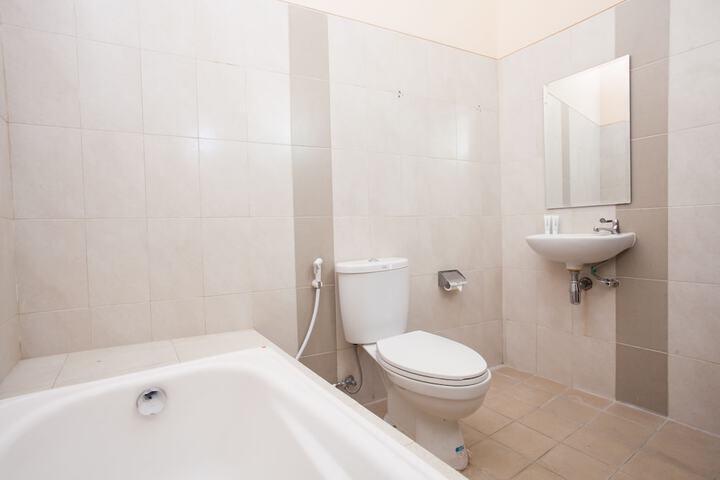 Room 14 of 21