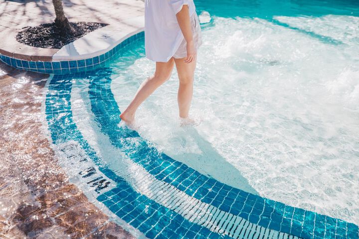Pool 53 of 117