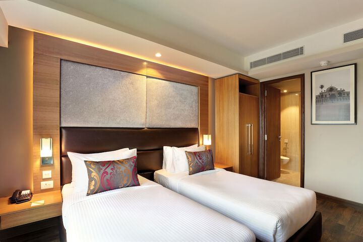 Room 16 of 70