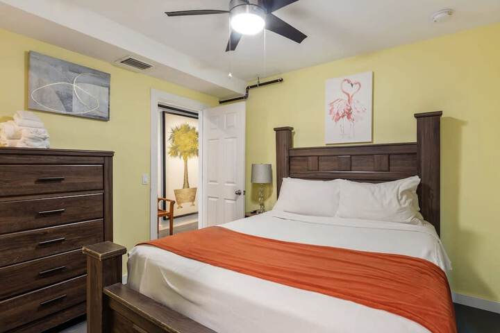 Room 15 of 27