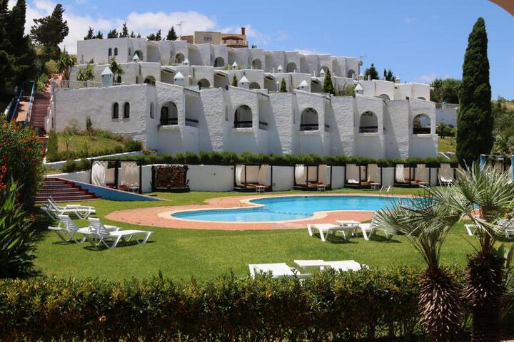 Hotel Exterior 9 of 23