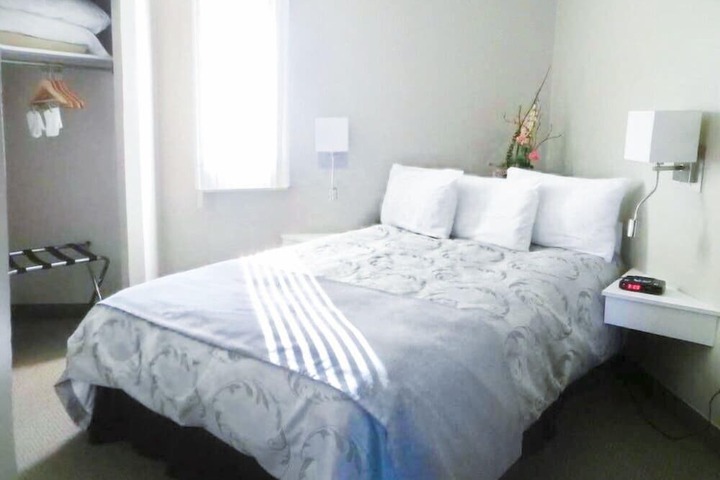 Room 6 of 29