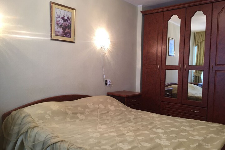 Room 19 of 44