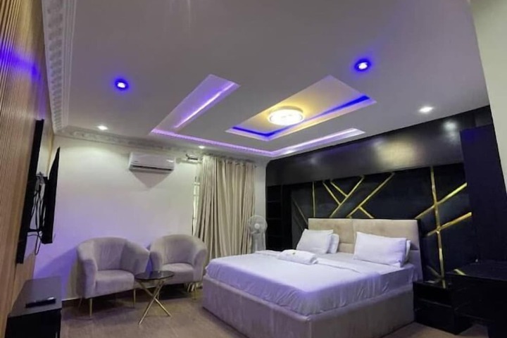 Room 3 of 22